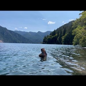 Meet your Posher, Makenzie